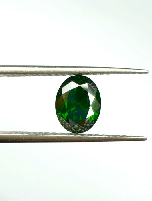 Oval Green Diamond Full Cut - 1.01cts - 04443