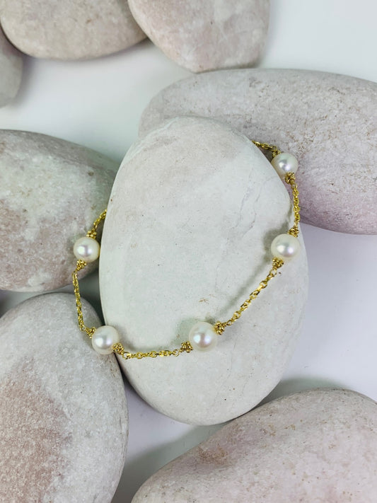 White Pearl Station Bracelet in 14KY - BRC-001-TNCPRL14Y-WH-7.25