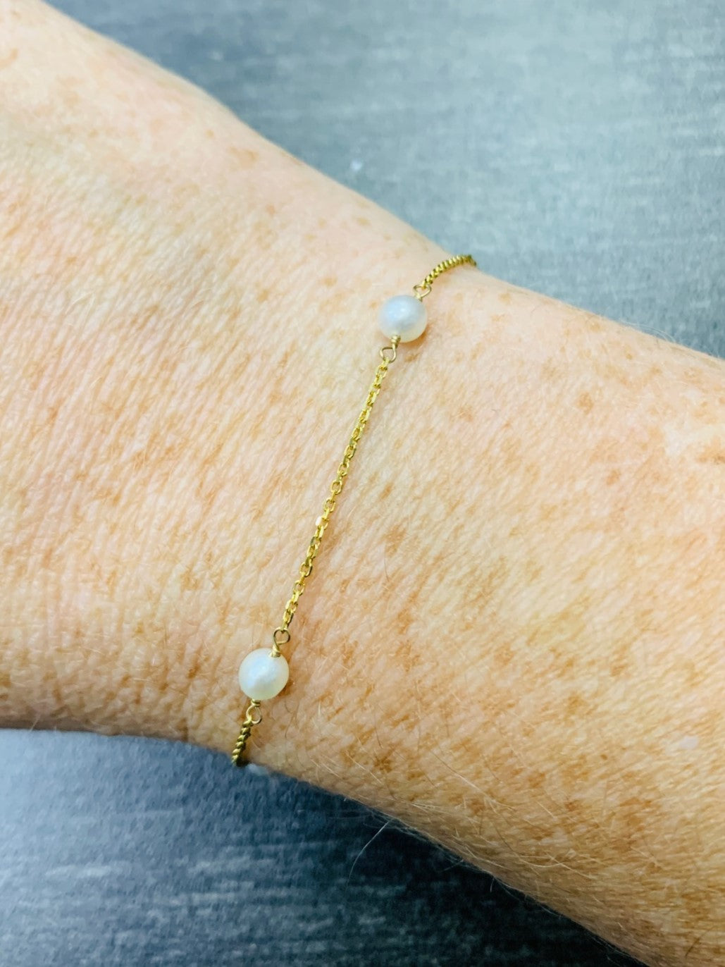 White Pearl Station Bracelet in 14KY - BRC-006-TNCPRL-14Y-WH