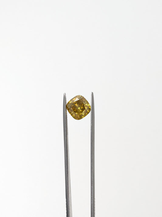 Cushion Cut Yellow Diamond Full Cut SI1 - 3.17cts - 06557