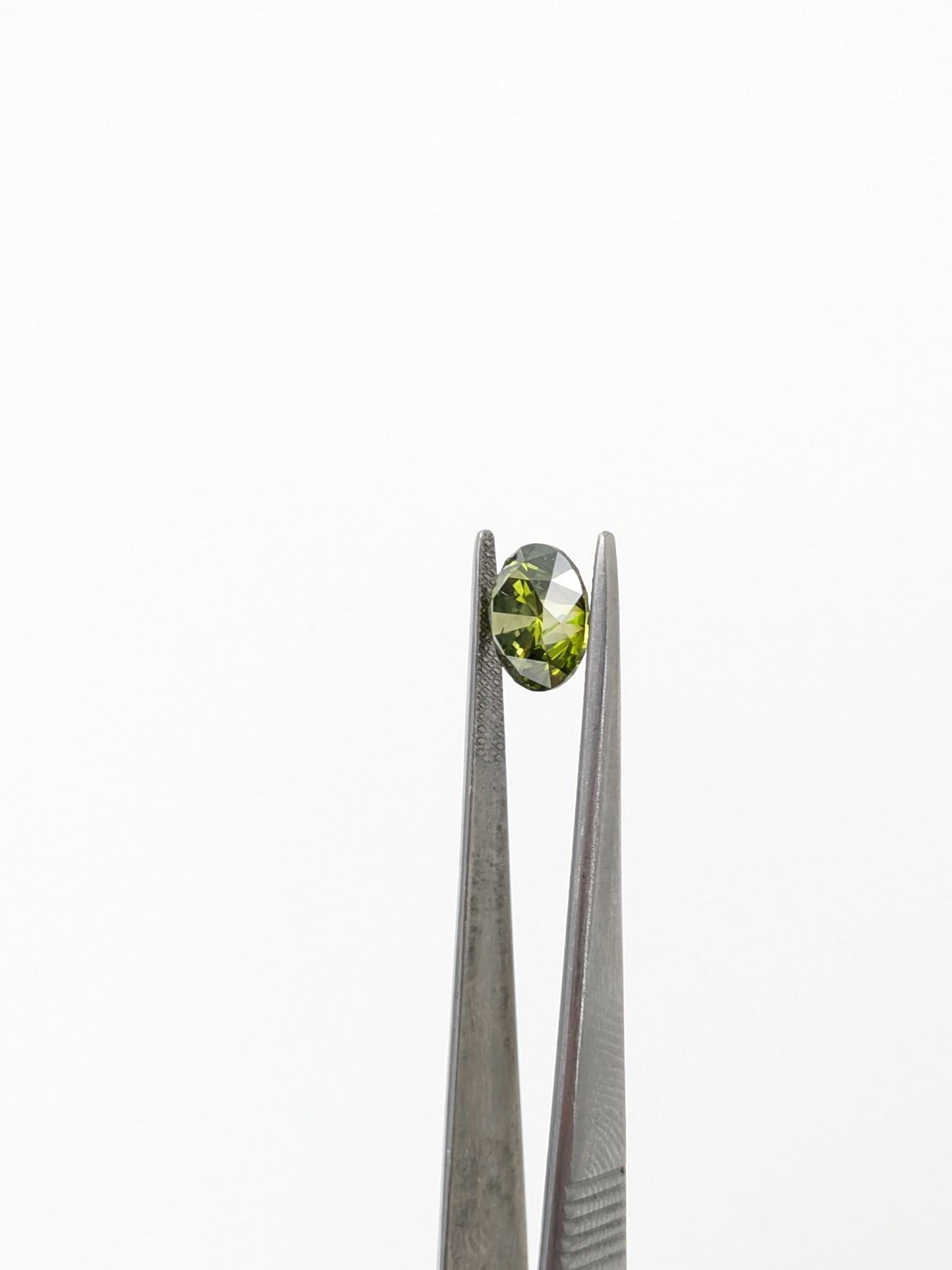 Round Green Diamond Full Cut - 3.11cts - 06003
