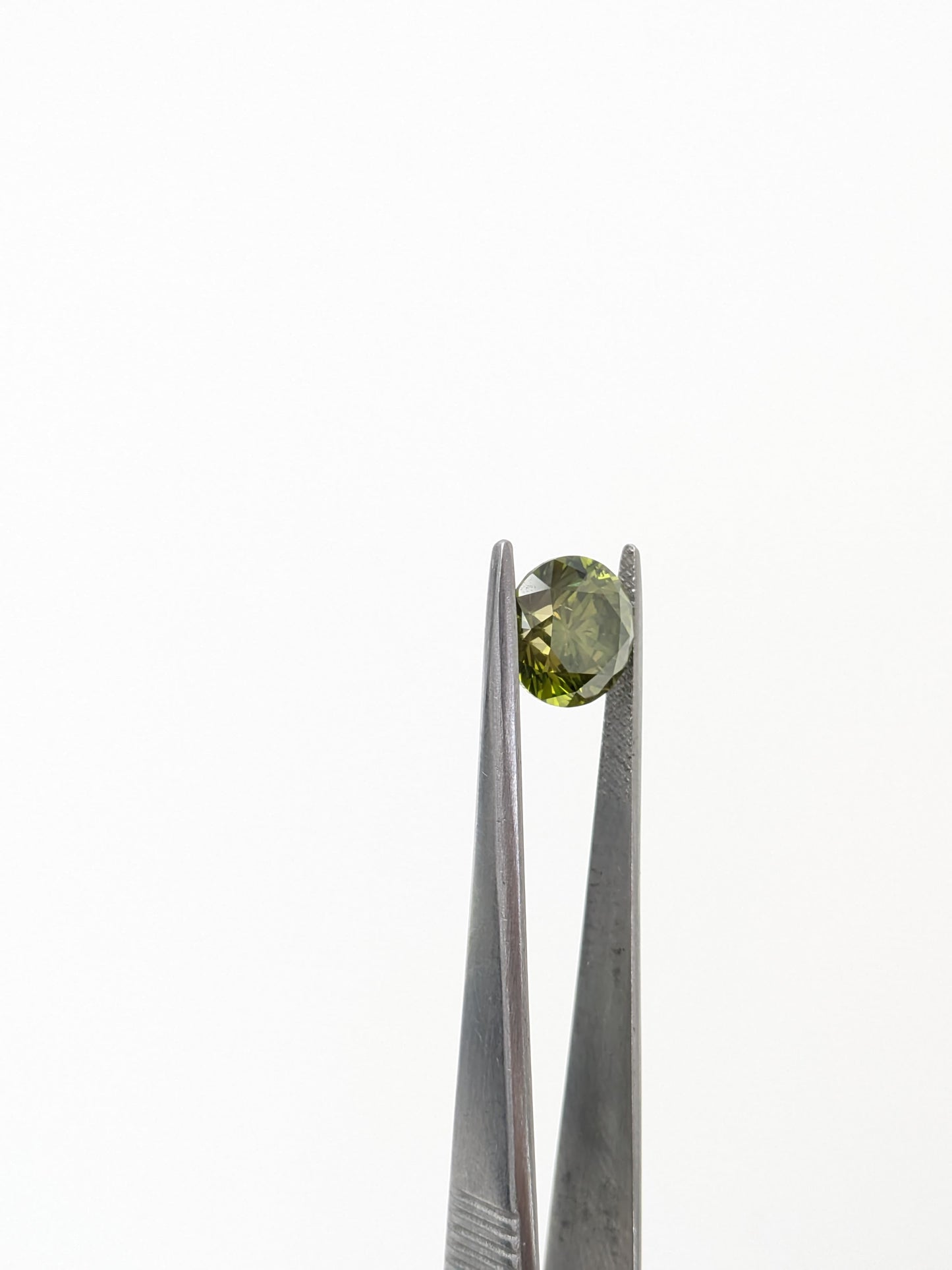 Round Green Diamond Full Cut - 3.11cts - 06003