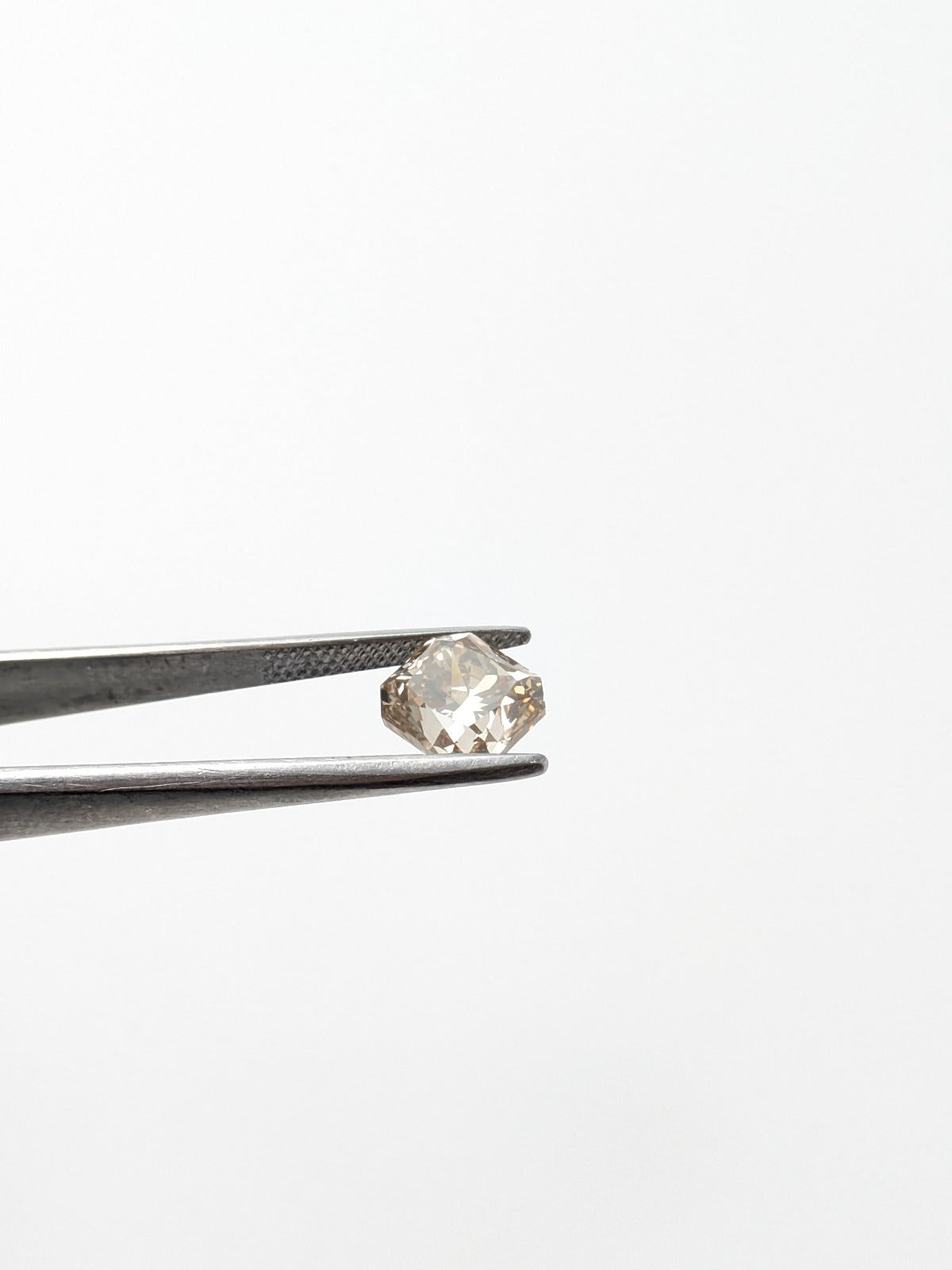 Radiant Cut Fine Brown Diamond Full Cut C4 VS - 3.31cts - 01013