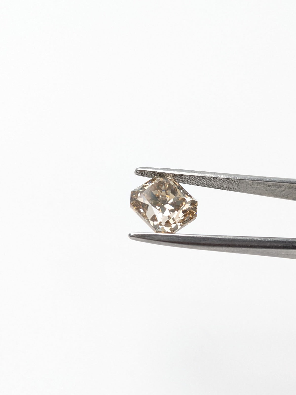 Radiant Cut Fine Brown Diamond Full Cut C4 VS - 3.31cts - 01013