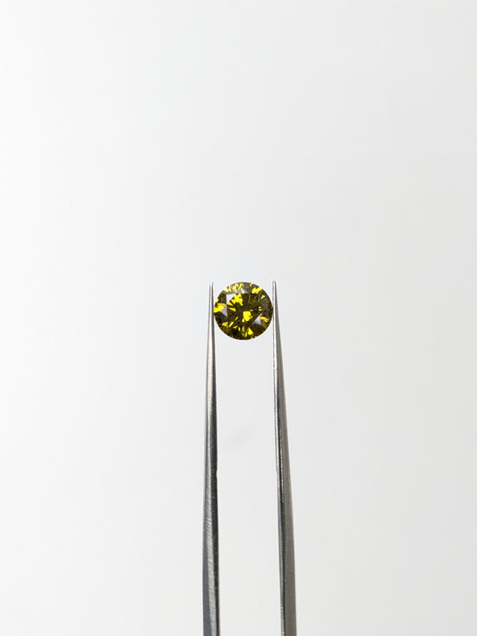 CLOSEOUT - Round Yellow Diamond Full Cut - 0.73cts - 08385