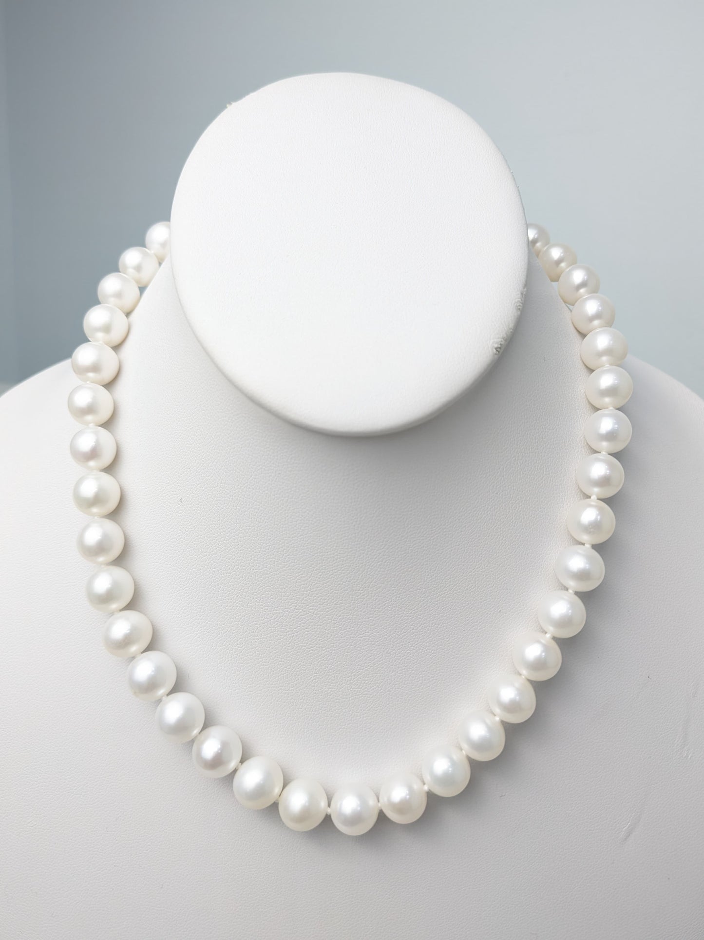 17.5" Freshwater Pearl Strand Necklace with 14KY Clasp - NCK-799