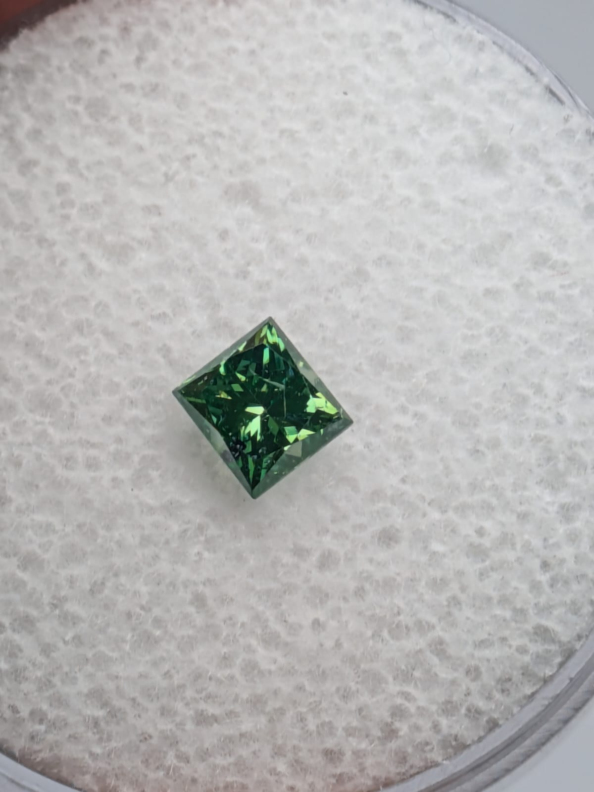 CLOSEOUT - Princess Cut Green Diamond Full Cut - 1.00cts - 08410