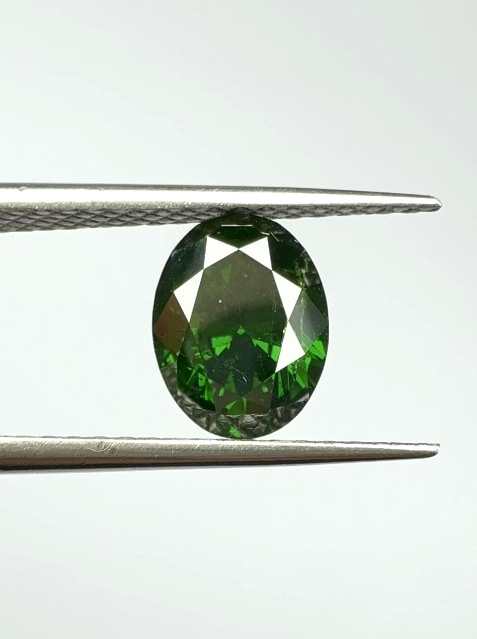 Oval Green Diamond Full Cut - 1.01cts - 04443