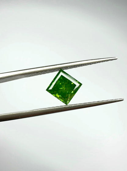 Princess Cut Green Diamond Full Cut - 0.73cts - 04151