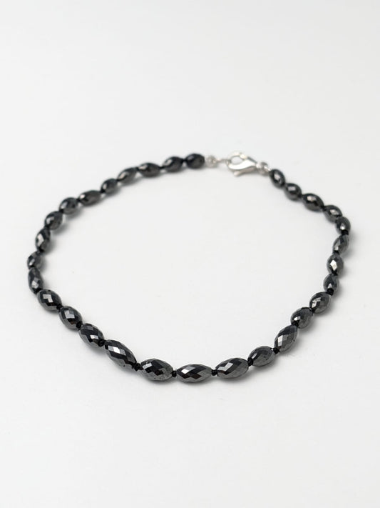 5.6mm X 3.2mm-8.5mm x 4.5mm Black Diamond Oval Bead Knotted Bracelet (11cts-25cts Tot. Dia. Wt.)