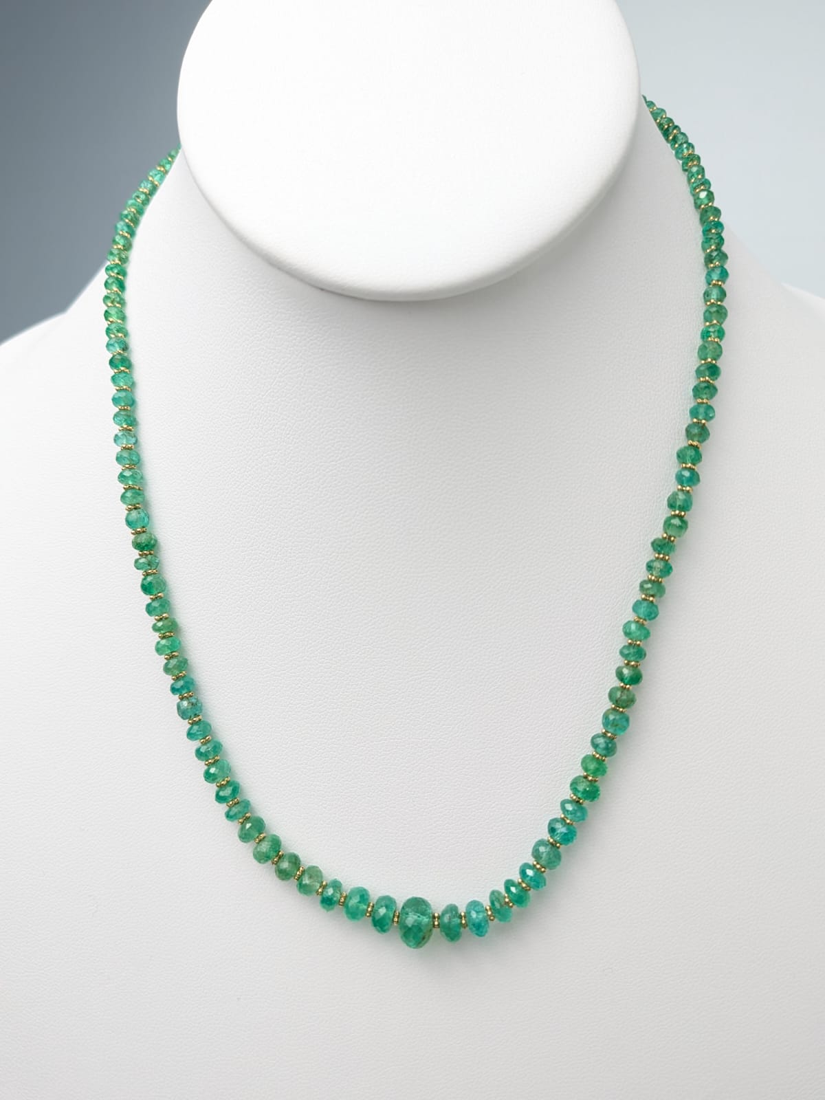 18" Faceted Emerald Bead Strand Necklace with Gold Rondelle Accents in 14KY - NCK-754