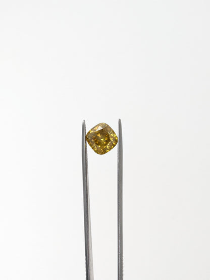 Cushion Cut Yellow Diamond Full Cut SI1 - 3.17cts - 06557