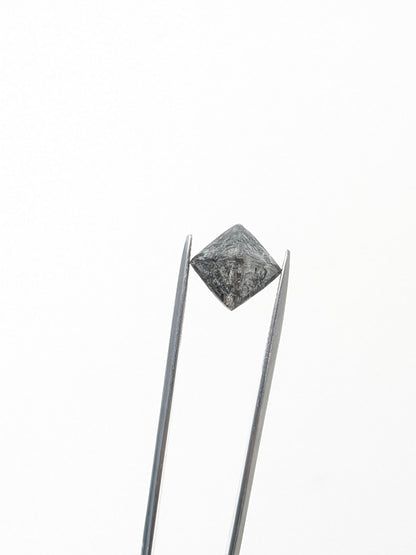 Natural Grey Diamond Octahedron - 6.16cts - 09063