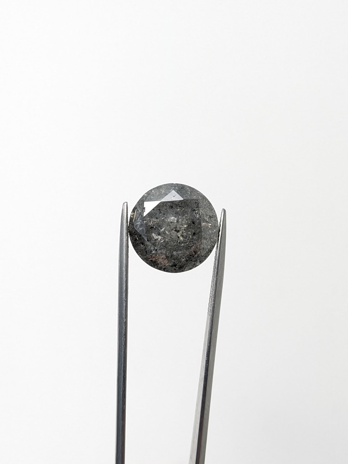 Round Salt and Pepper Diamond Full Cut - 11.42cts - 00647