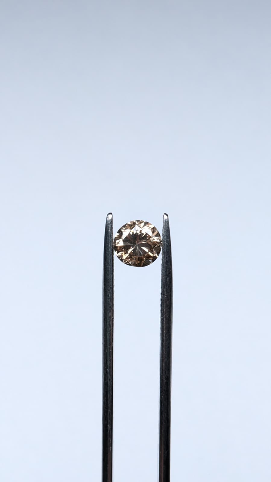 CLOSEOUT - Round Brown Diamond Full Cut- 1.04cts - 05067