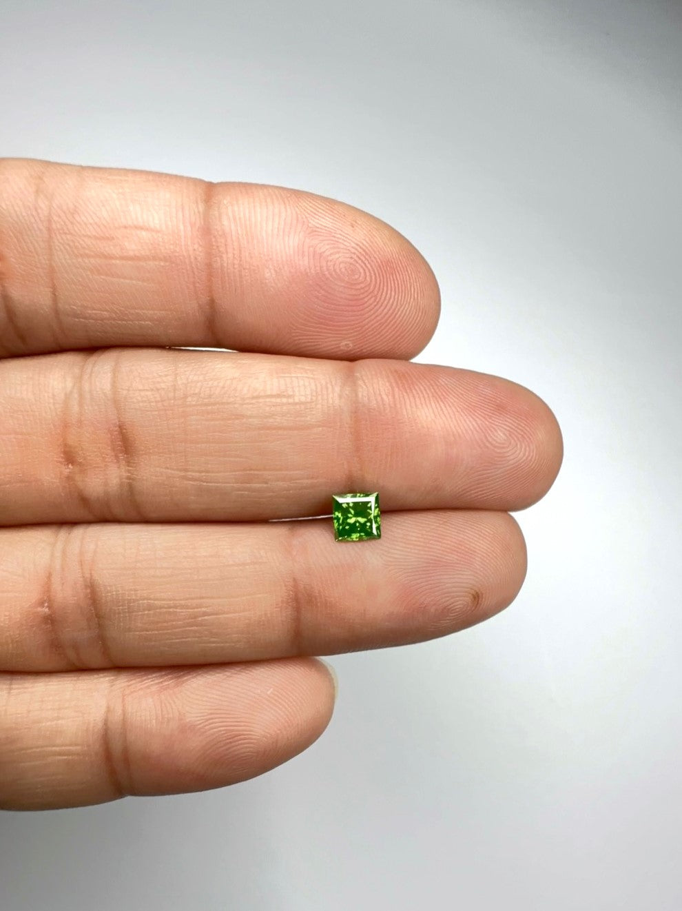 Princess Cut Green Diamond Full Cut - 0.73cts - 04151