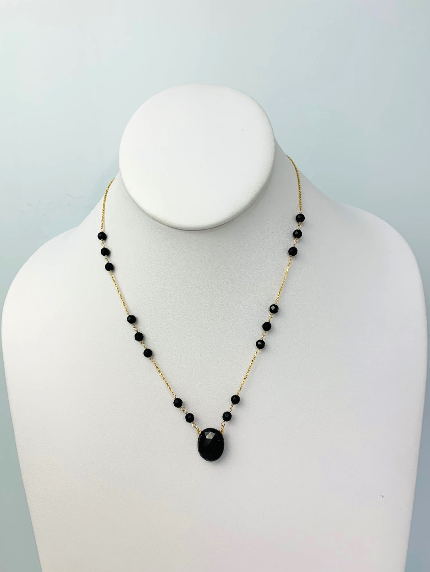 Clearance Sale! - 17-18" Onyx Station Necklace With Oval Center in 14KY - NCK-379-TNCGM14Y-OX-18